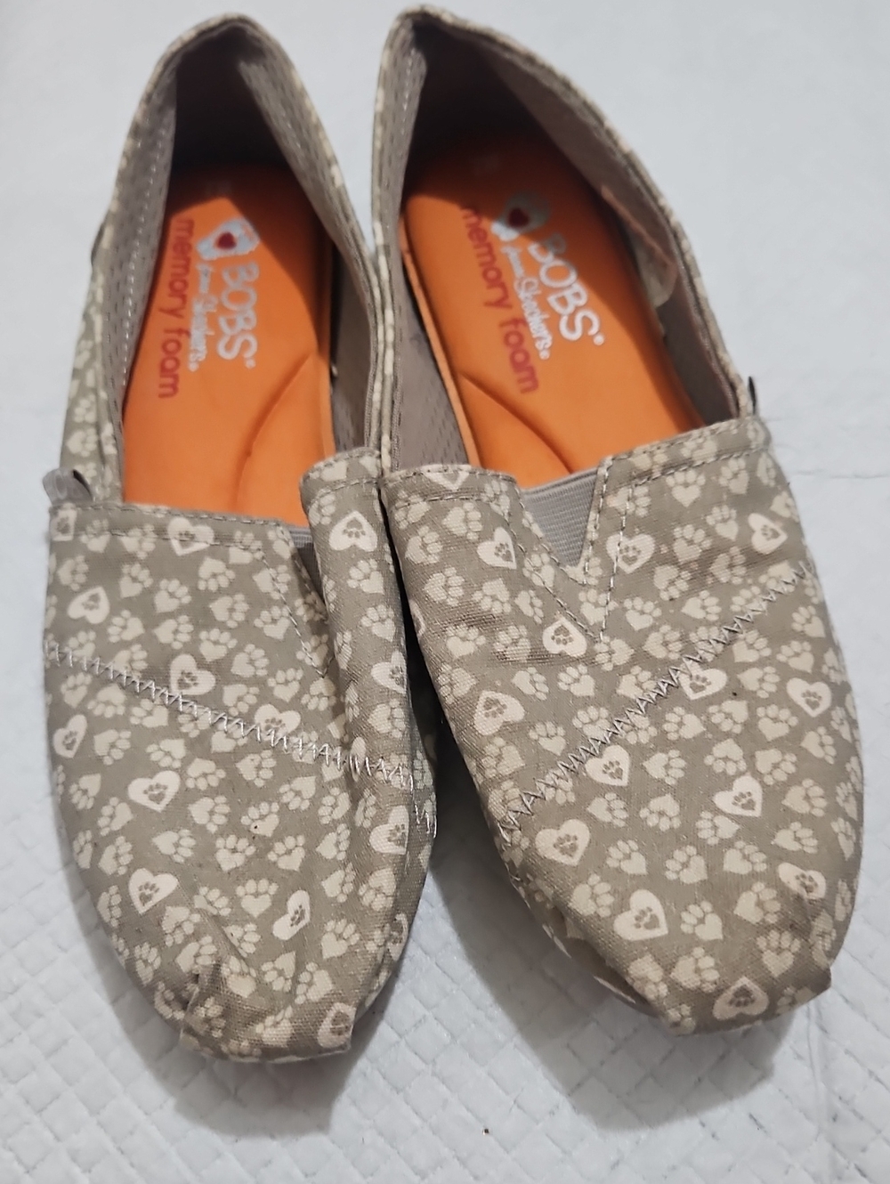 Skechers BOBS Beige Floral Slip-On Flats with Memory Foam 7 W